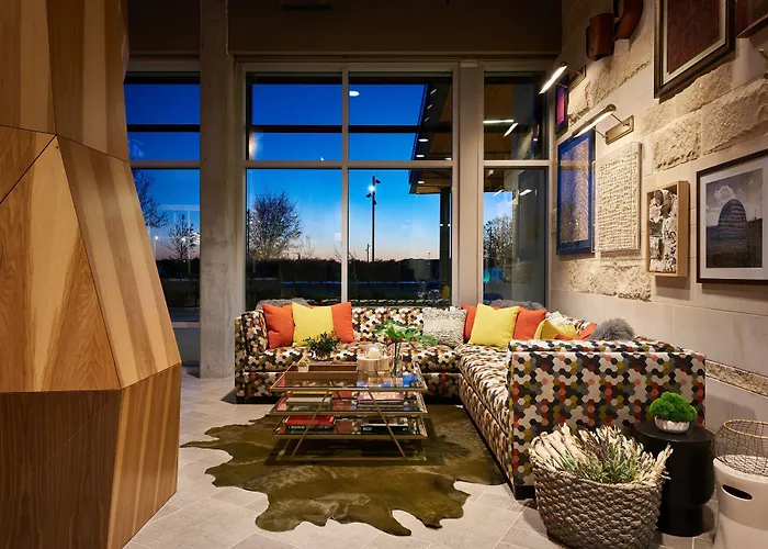 The Stella Hotel, Autograph Collection